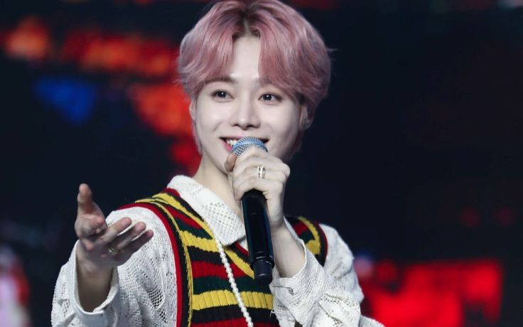 Hanbin Ngô Ngọc Hưng lần đầu về Việt Nam biểu diễn - Saostar.vn