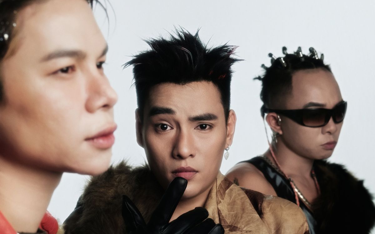 View - FBBOIZ trở lại sau 15 năm, đội hình còn lại những ai? - Saostar.vn