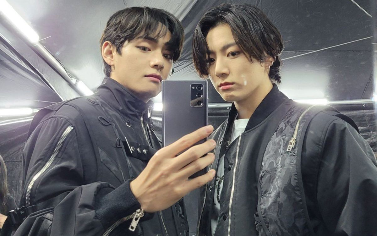 V và Jungkook đã công khai - Saostar.vn