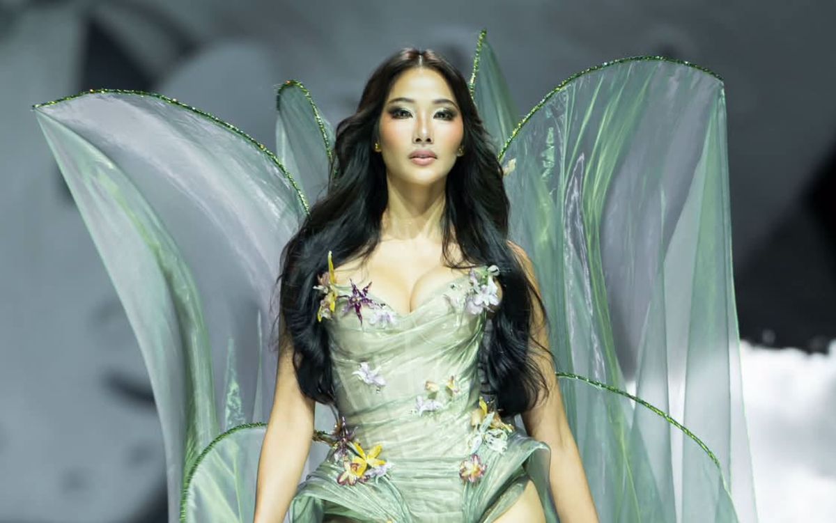 Photo: Tạp chí Saostar Hoàng Thùy