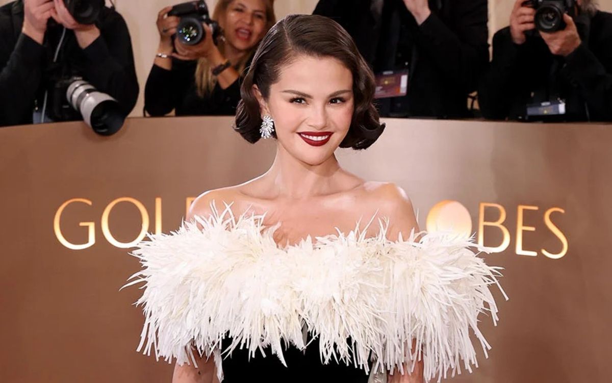 Gallery - Những bộ cánh quyến rũ của Selena Gomez - Saostar.vn