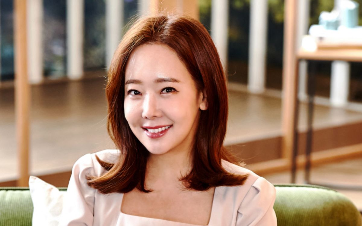 Hoa hậu Hàn Quốc Kim Min Kyung thông báo mang thai - Saostar.vn