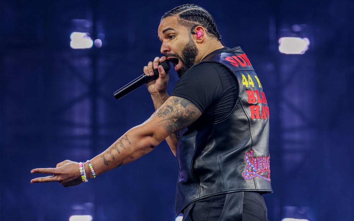 Drake phá đảo bảng xếp hạng Anh với kỷ lục chưa từng có trong lịch sử ...