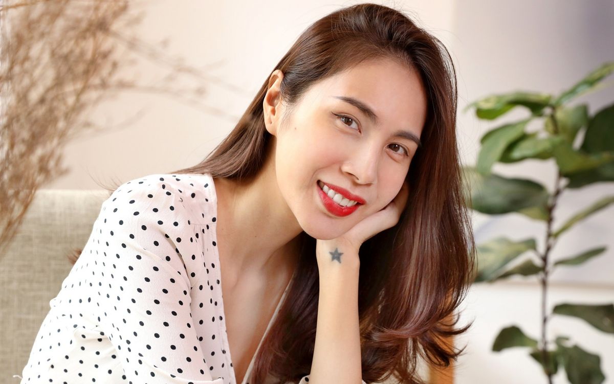 Photo: Tạp chí Saostar Thủy Tiên phản hồi người hâm mộ về động lực phát hành ca khúc mới