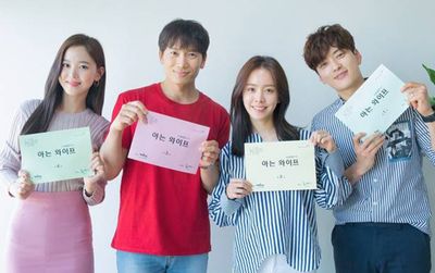 N (VIXX) và Kang Han Na ngưỡng mộ diễn xuất của Han Ji Min - Ji Sung tại buổi đọc kịch bản ‘Knowing Wife’