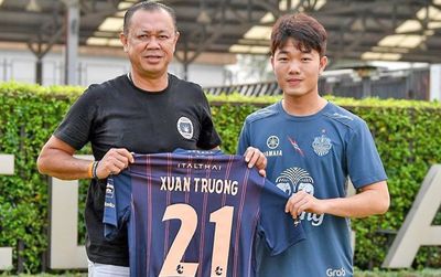 'Sếp' cũ của Xuân Trường chê Messi Thái, coi thường Việt Nam trước Thái Lan