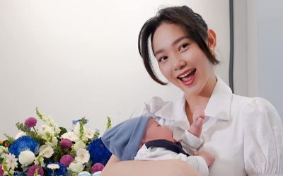 Minh Hằng khoe điểm nổi bật của quý tử đầu lòng dù chỉ mới hơn 1 tháng tuổi