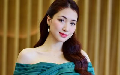 Hòa Minzy chia sẻ buồn về tình yêu, dân mạng liên tục an ủi