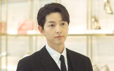 Song Joong Ki xung phong làm chủ hôn tại một đám cưới thế kỷ