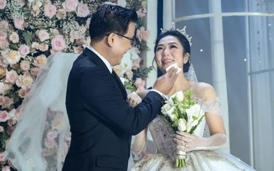 Hà Thanh Xuân để lộ quan hệ hiện tại với vua cá Koi hậu chia tay?