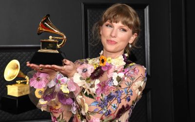 Grammy 2025: Beyoncé Tỏa Sáng Với Chiến Thắng Lịch Sử