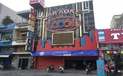 Karaoke xin được mở cửa trở lại, khách hát sẽ… đeo khẩu trang