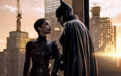 Hàng loạt hãng phim Hollywood ngưng chiếu tại Nga, 'bom tấn' The Batman cũng 'bay màu'