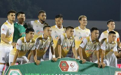 Con đường diệt vong ở V.League: Rực rỡ như lưu tinh, rồi chết nhanh như hồ điệp