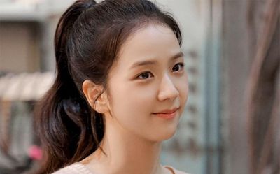 Jisoo (BLACKPINK) gây tranh cãi dữ dội khi thắng giải Nữ diễn viên nổi bật năm 2022