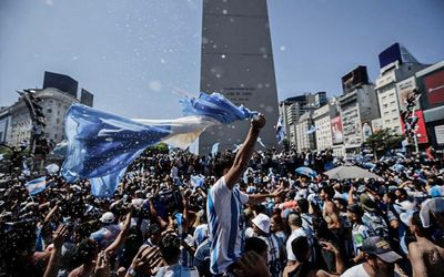 Cả nước Argentina mở hội ăn mừng Messi vô địch World Cup 2022