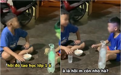 Cười xỉu 2 bé như 'cụ non' bên ly nước lọc: 'Hồi xưa khi tao học lớp một ấy, nó đánh tao mày không ra'