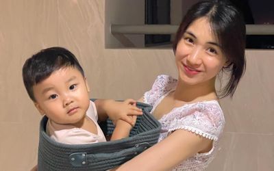 Hòa Minzy dạy con không được dễ dãi với người lạ và cái kết cười ra nước mắt