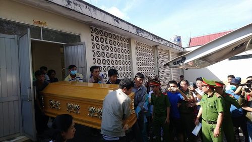 Người nhà tiếp nhận thi thể tử tù Nguyễn Hải Dương