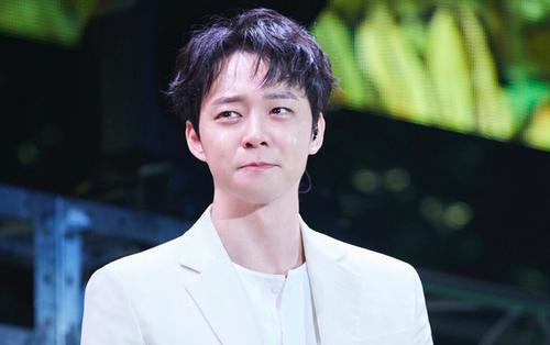 Netizen phẫn nộ khi Yoochun nhắc đến DBSK sau gần 9 năm rời nhóm