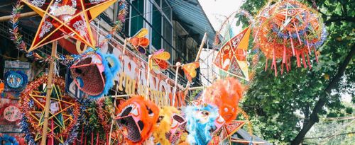 Lên phố Hàng Mã ngay thôi, không khí trung thu đã ngập tràn với sắc màu rực rỡ đẹp như mơ rồi đấy!