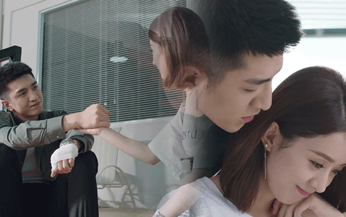 'Thời gian tươi đẹp của anh và em' tập 15 - 16: Kim Hạn lại tiếp tục làm anh hùng cứu mỹ nhân, Triệu Lệ Dĩnh hứa không rời xa