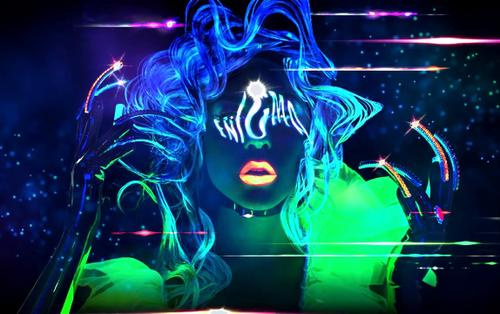 Show diễn Las Vegas Enigma (Lady Gaga) xuất sắc hơn Domination (Britney Spears): Bạn có đồng tình?