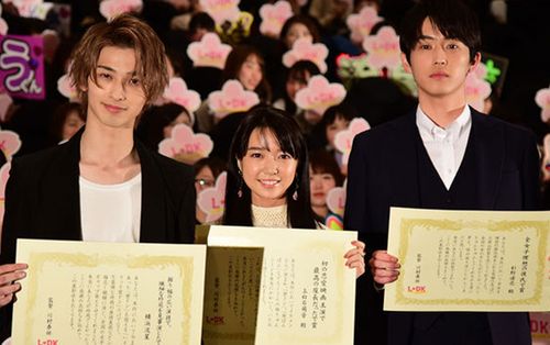 Yokohama Ryuusei 'tốt nghiệp' tóc hồng và sự ra đời của 'Nâu vô địch'