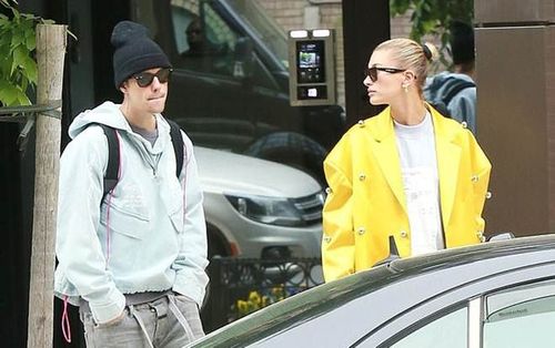 Justin Bieber liên tục thờ ơ với vợ, tình cảm vợ chồng đang gặp trục trặc?