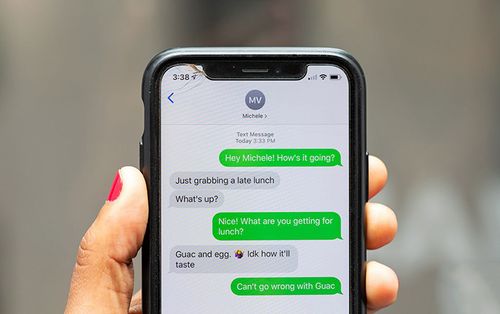 Vì sao tin nhắn trên iPhone khi thì màu xanh lá, lúc lại màu xanh dương?