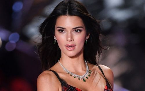 Kendall Jenner đã tìm được tình yêu mới với một anh chàng bóng rổ?
