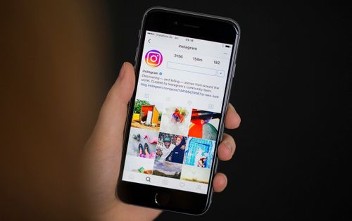 Instagram sắp ẩn tất cả lượt like, hội chị em hết đường 'sống ảo'