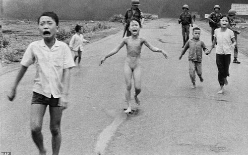 'Em bé Napalm' đứng đầu loạt bức ảnh thay đổi thế giới trong 5 thập kỷ qua