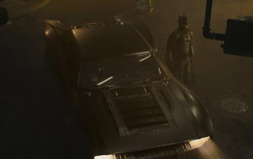 The Batman: Batmobile chính thức lộ diện trong loạt ảnh hậu trường mới!