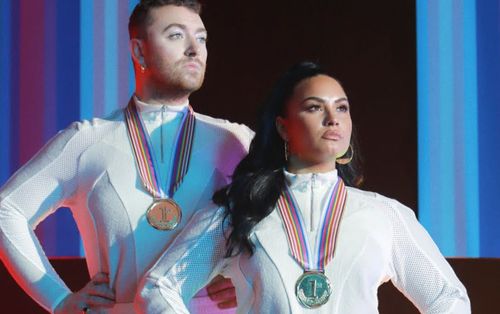 Tuyên bố nghỉ chơi với hội bạn cũ, nay Demi Lovato có bạn thân mới là Sam Smith trước thềm ra mắt MV chung
