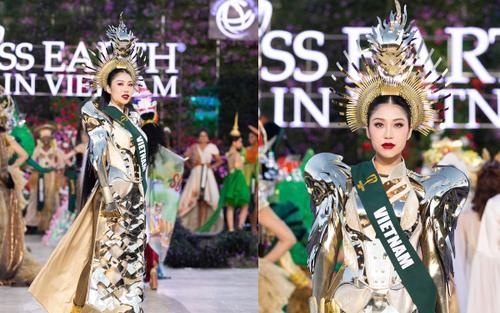 Bán kết Miss Earth: Người đẹp Việt mang voi, hoá Nữ Vương Trưng Trắc thi National Costume xuất thần