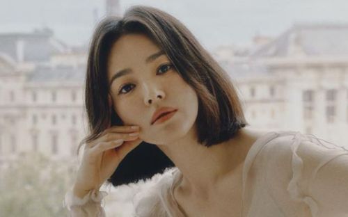 Song Hye Kyo dẫn đầu danh sách ngọc nữ Hàn thập niên 2000