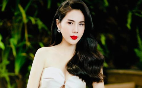 Ca sĩ 'chưa biết nói đã biết hát' Thủy Tiên bất ngờ tái xuất, dân mạng đồng loạt chỉ trích