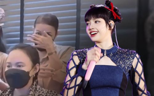 Mẹ Lisa bật khóc nức nở khi xem MV của con gái