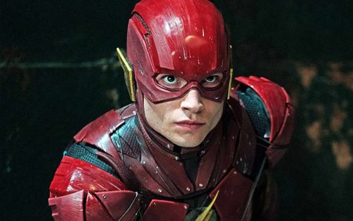 Doanh thu mở màn của The Flash chỉ bằng một nửa Nàng Tiên Cá live-action
