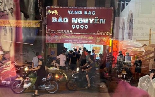 Nam thanh niên cướp tiệm vàng ở Hà Nội, bất ngờ nhân thân phía sau