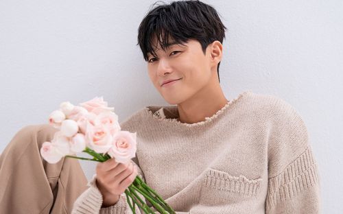 Giữa lùm xùm thái độ, Park Seo Joon thông báo kết hôn với bạn gái kém 1 tuổi