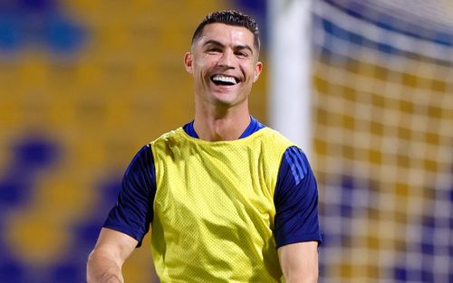 Biệt thự cũ của Ronaldo giảm sâu 16 tỷ đồng vẫn 'ế', không ai mua