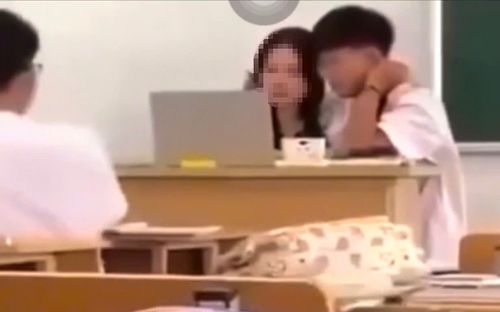 Nam sinh 2k9 có cử chỉ thân mật với cô giáo 2k1: Ban đầu nghĩ là hành vi trêu đùa
