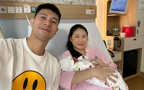Trần Đình Trọng hạnh phúc chào đón con gái thứ hai
