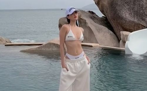 Clip Ngọc Trinh diện đồ tắm bé xíu, 'nửa kín nửa hở' gây sốt
