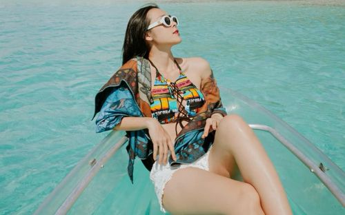 Mỹ nhân phim trăm tỷ của Lý Hải trượt ngã đau điếng chốn đông người