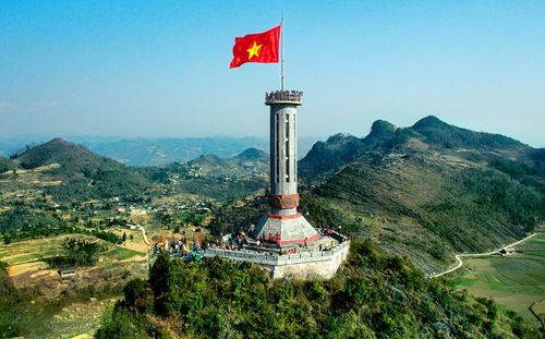 Đâu là chữ cái duy nhất không xuất hiện trong tên gọi 63 tỉnh, thành ở Việt Nam?
