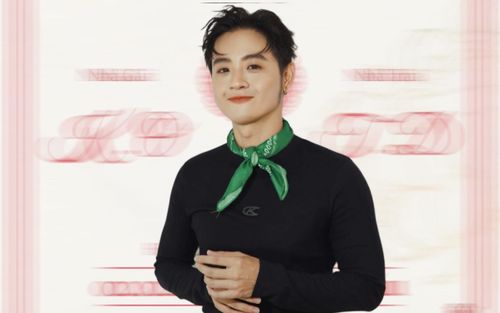 Ca sĩ Thanh Duy công khai thiệp cưới, dân mạng tò mò danh tính 'cô dâu'