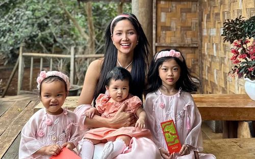 H'Hen Niê nói gì khi bị đồn nhờ mang thai hộ?